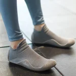 breathable grey sock shoes (4)