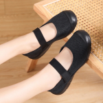 18 Lightweight-Breathable-Mesh-Shoes